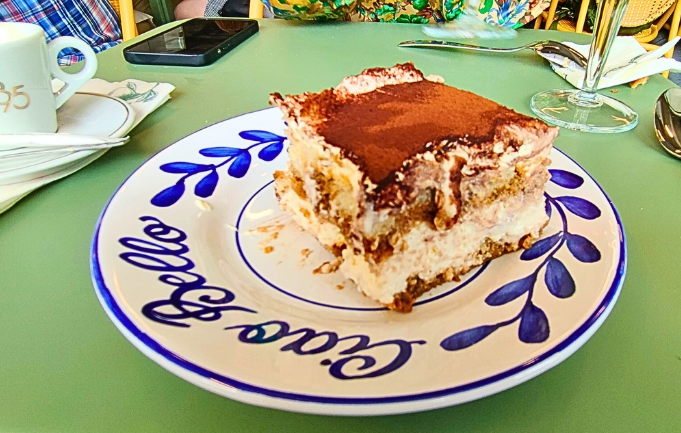 lello restaurant Lyon tiramisu