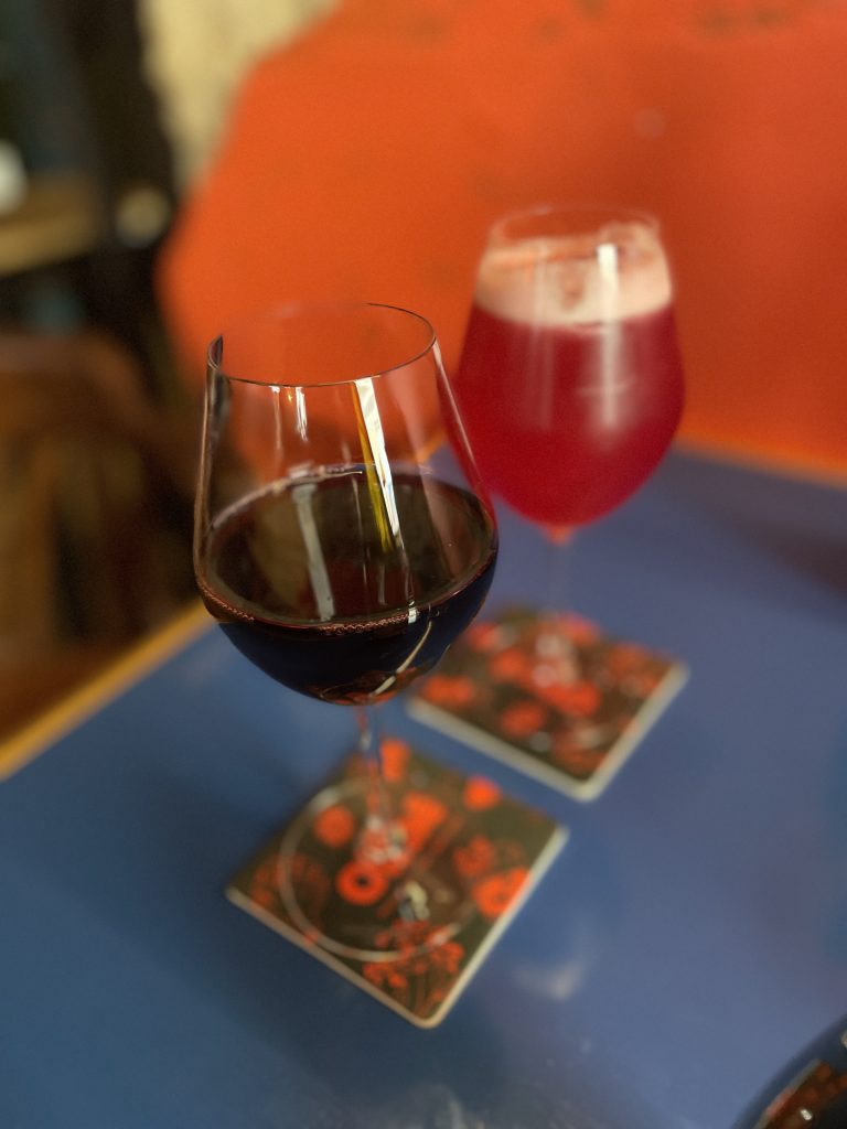 'y Vin" et le Marie-Antoinette Olmé