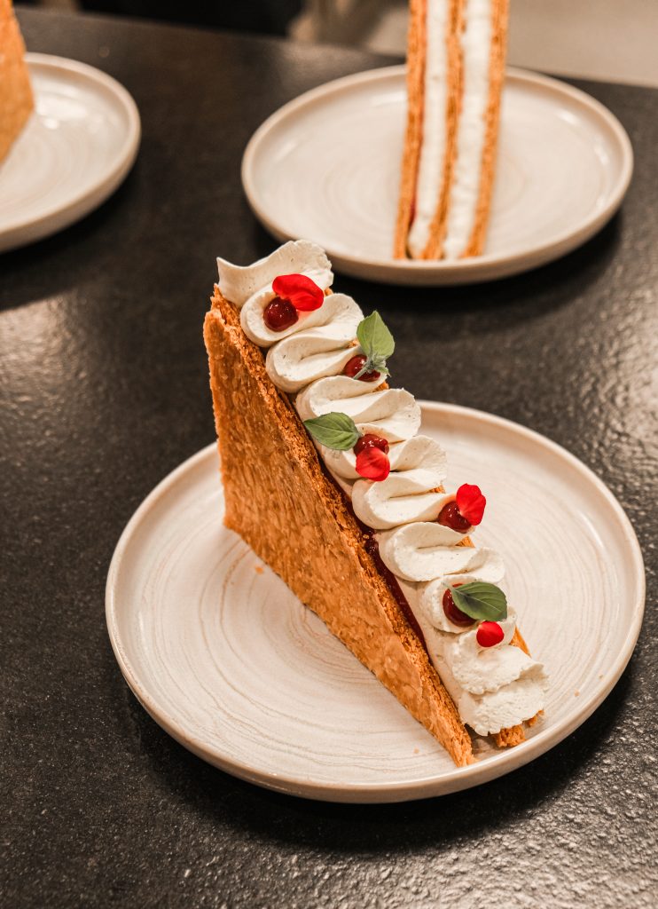 restaurant lyon wine you want dessert