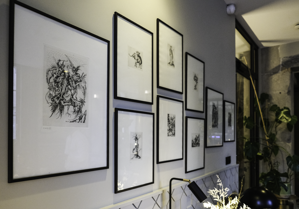 gravure, tableaux exposés dans le parcours Émerveillements de l'Hôtel de l'Abbaye.
